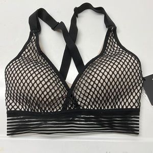 Victoria Sport Workout Medium Support Sports Bra